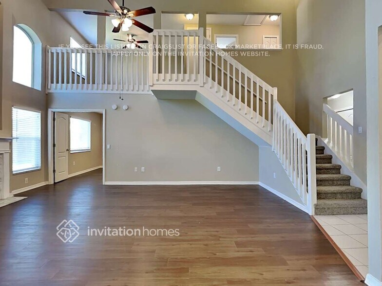 Building Photo - 30603 Wrencrest Dr