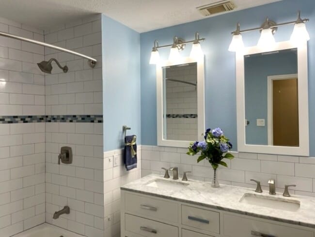 Building Photo - 7114 Glen Rosa Dr