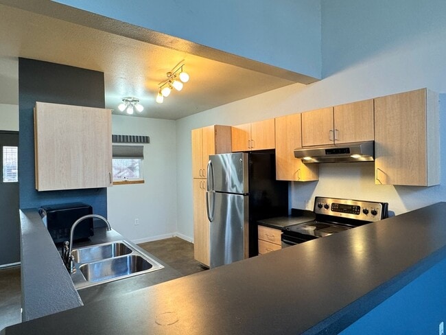 Building Photo - 2400 Welton St