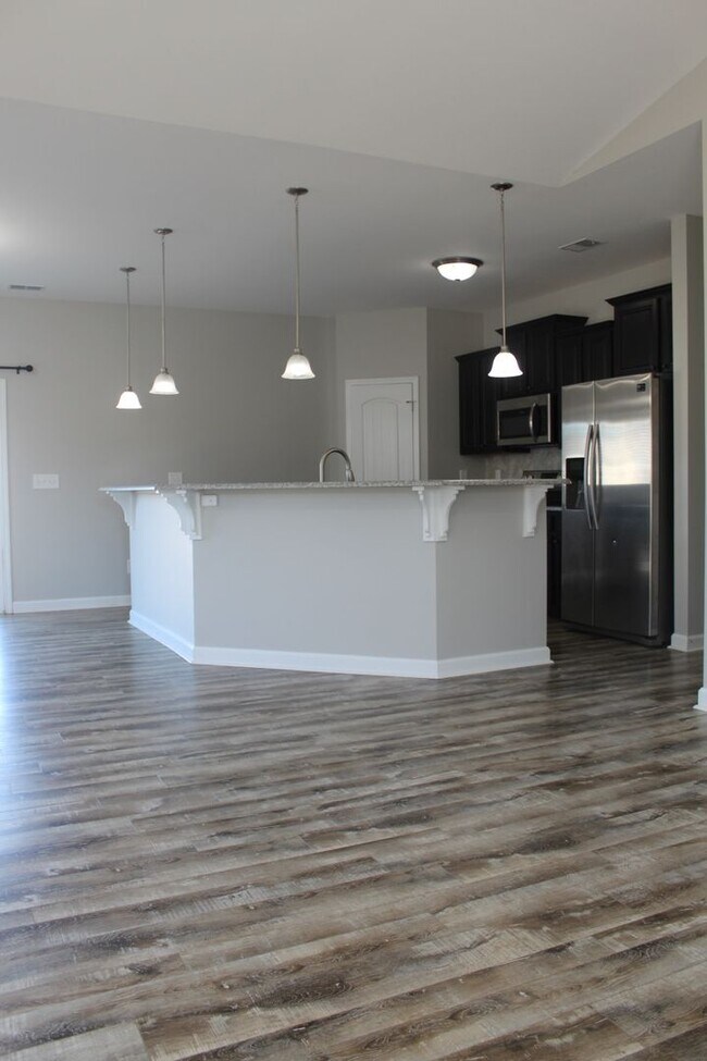 Building Photo - 228 Planters Ridge Dr