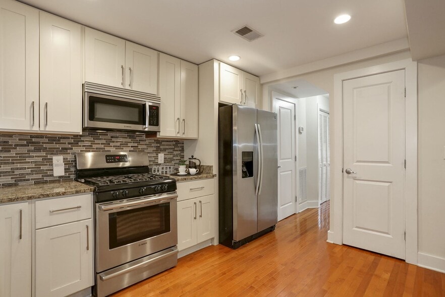 Building Photo - 43 Hanover Pl NW