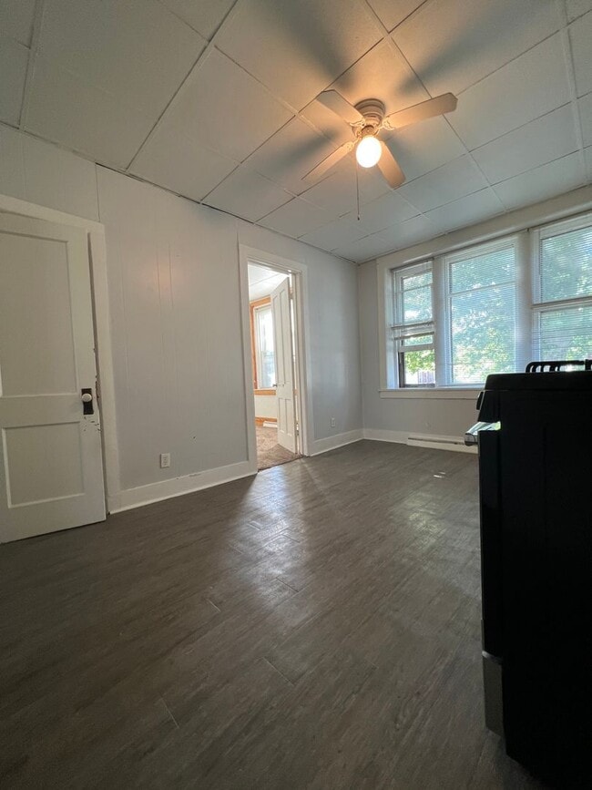 Building Photo - 2809 South Ave