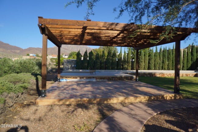 Building Photo - 6693 Capitan Ridge