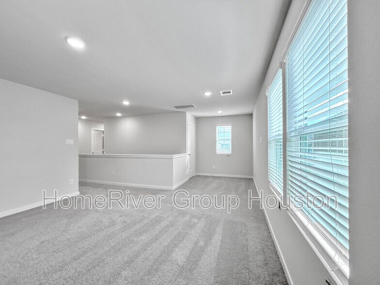 Building Photo - 21507 George Wayne Wy