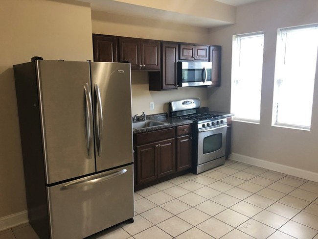 Building Photo - 2104 Penrose Ave