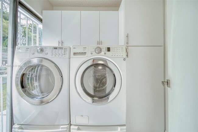 Building Photo - 3258 NW 35th St