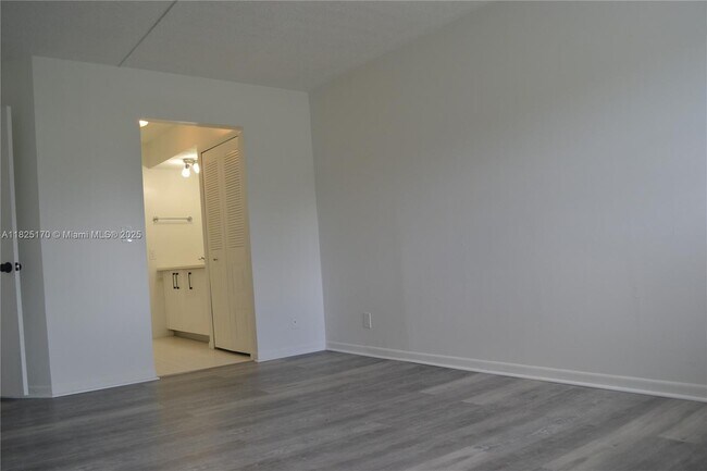 Building Photo - 8000 Lagos De Campo Blvd