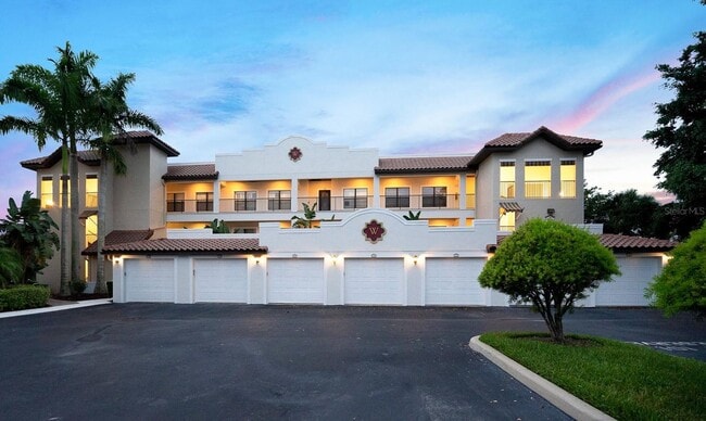 Building Photo - Luxury Condo for Rent