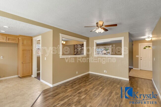 Building Photo - 225 Millbrook Way