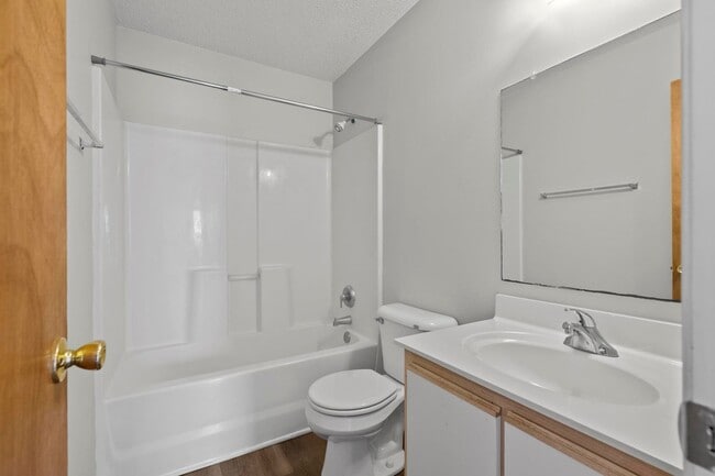 Building Photo - Hunters Creek 2 bedroom Coming Soon!