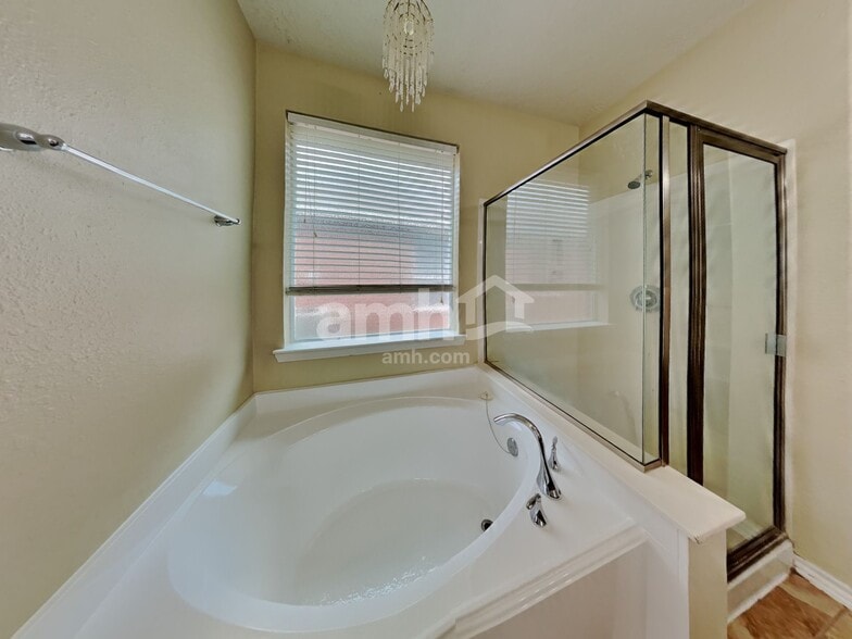 Building Photo - 21349 Thurston Crossing Dr