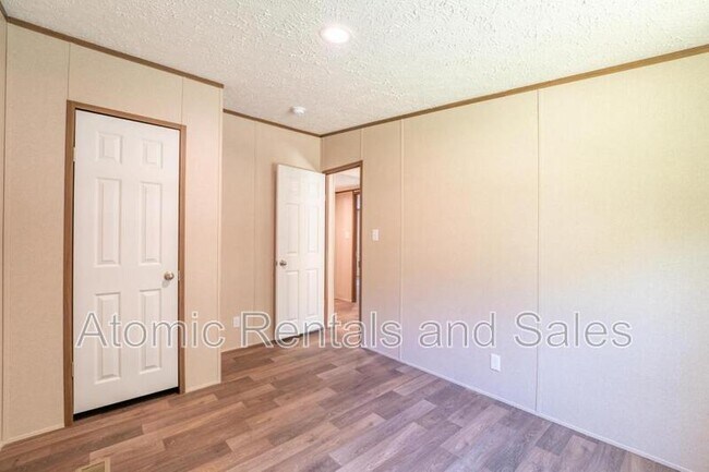 Building Photo - 8903 Childress Rd