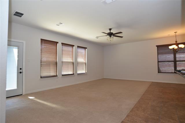 Building Photo - 213 Emerald Creek Dr