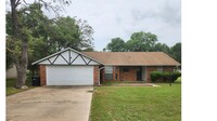 Building Photo - 1006 Segundo Dr