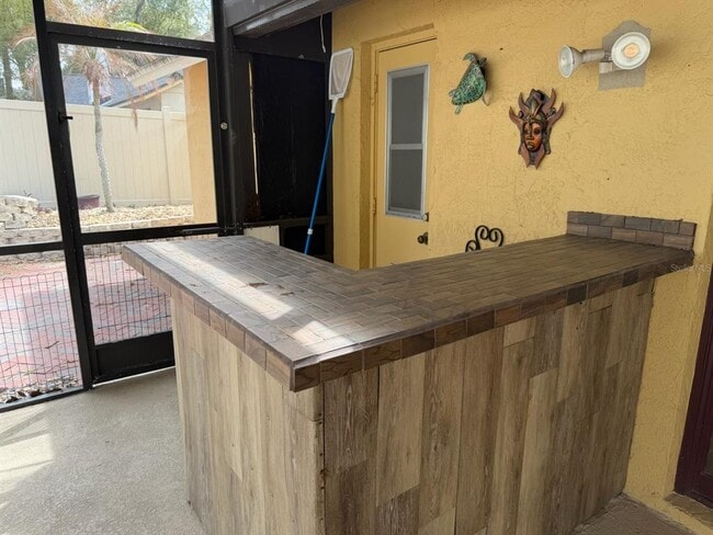 Building Photo - 990 Campello St