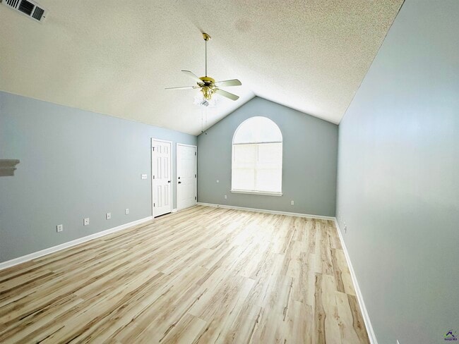 Building Photo - 107 Eagles Landing Trail