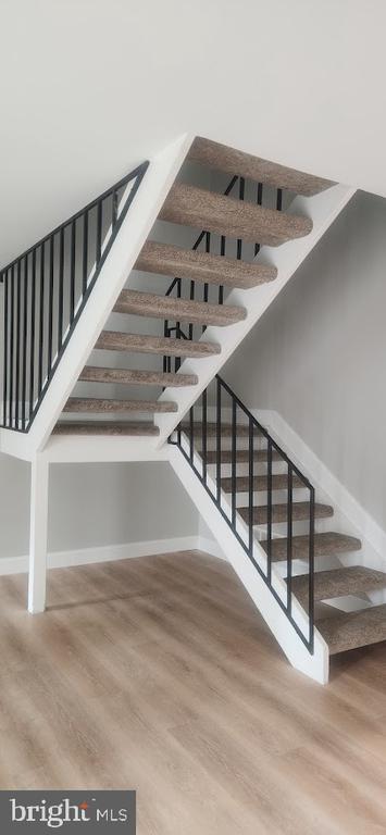 Building Photo - 15 Queen Anne Ct