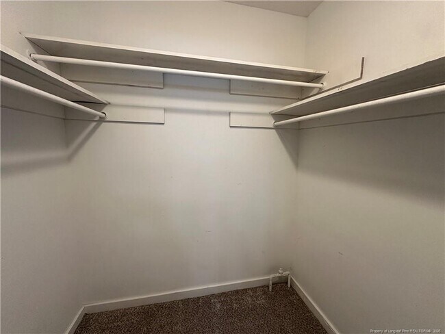 Building Photo - 304 Rangoon Ct