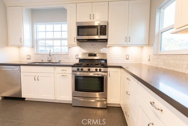 Building Photo - 11962 Ricky Ave