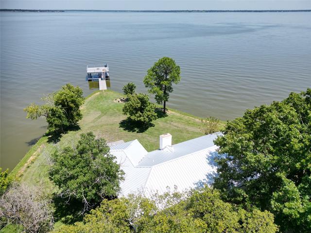 Building Photo - 8731 Lakeshore Dr