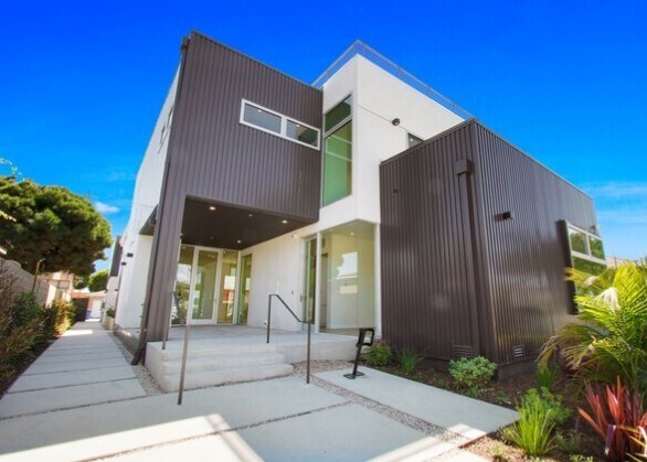 Primary Photo - 2318 Ocean Park Blvd