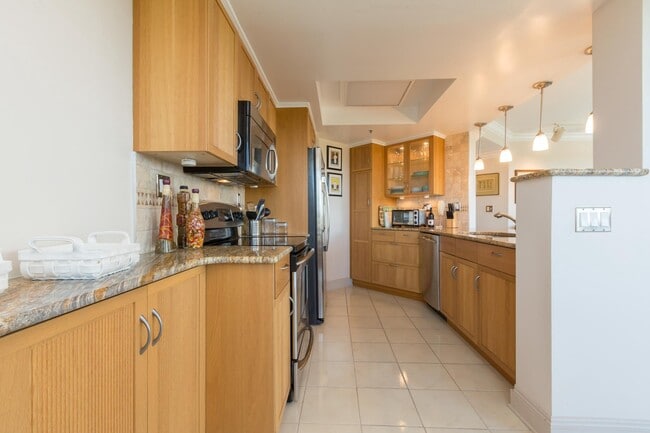 Building Photo - 1275 25th St NW