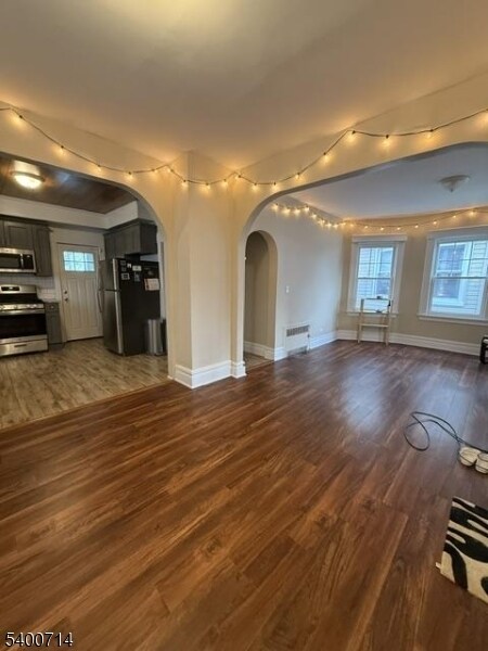 Building Photo - 42 N Willow St