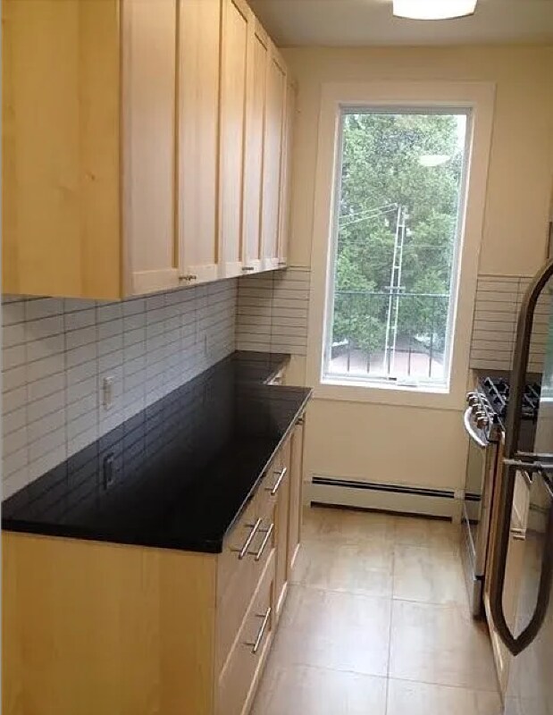 Building Photo - 48-29 40th St