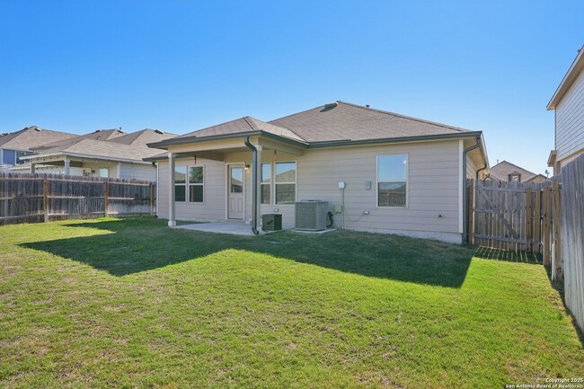 Building Photo - 7019 Vista Lp