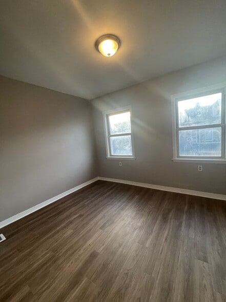 Building Photo - 1423 Mulberry St