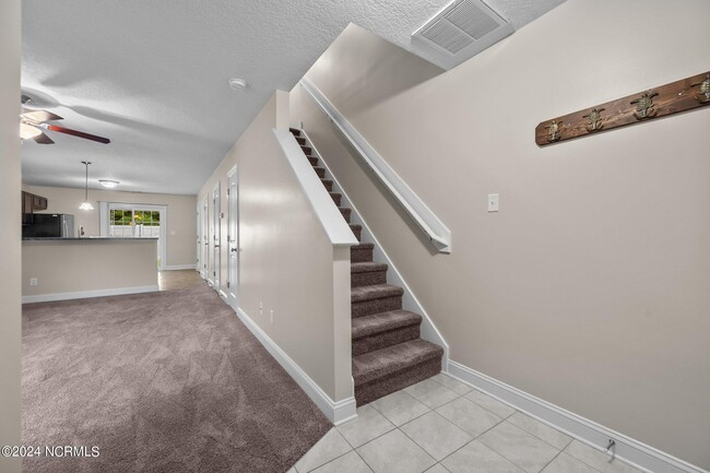 Building Photo - 235 E Murrow Ln