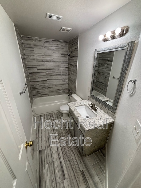 Building Photo - 5711 China Berry Rd