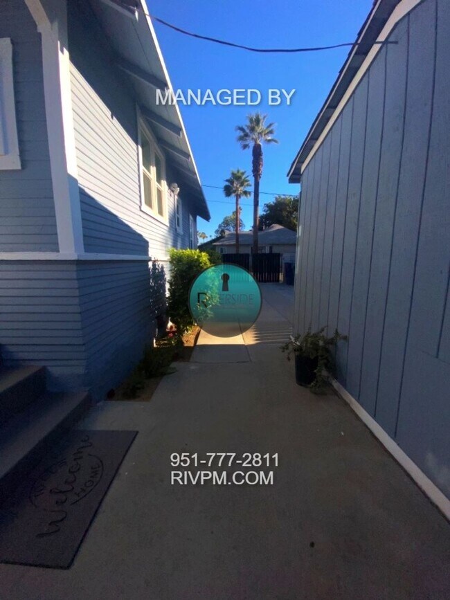 Building Photo - !!!Charming upgraded 2 bed 2 bath single family home!!