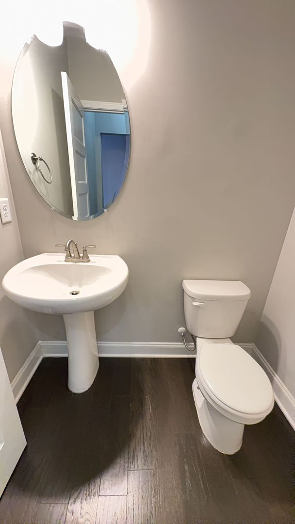 Building Photo - AVAILABLE NOW!! Beautiful 4 bd in Cambridg...