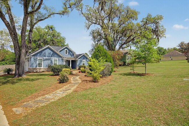 Building Photo - 7492 Sunny Mariana Ct