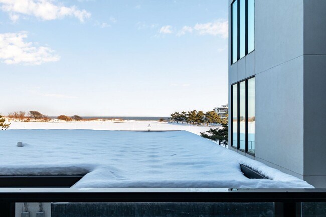 Building Photo - 200 Ocean Ave N