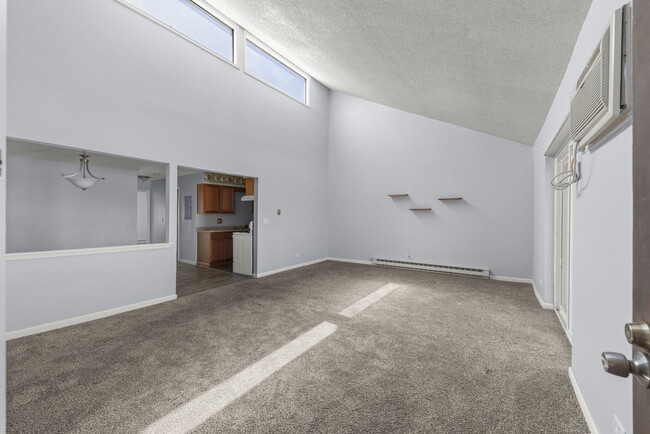 Building Photo - 535 W Lies Rd