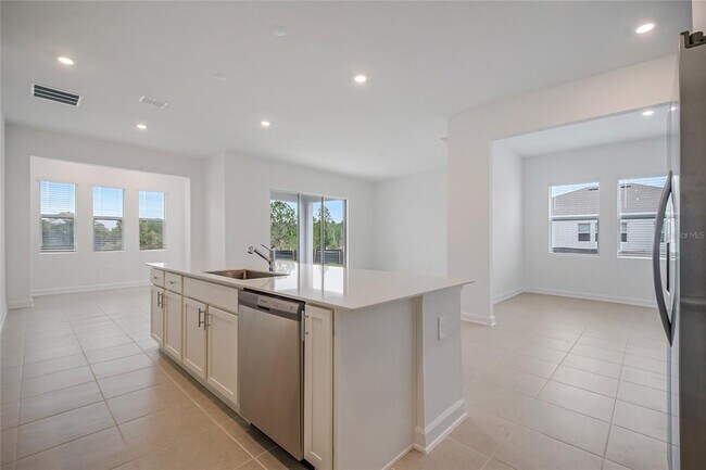 Building Photo - 4068 Eastminster Rd