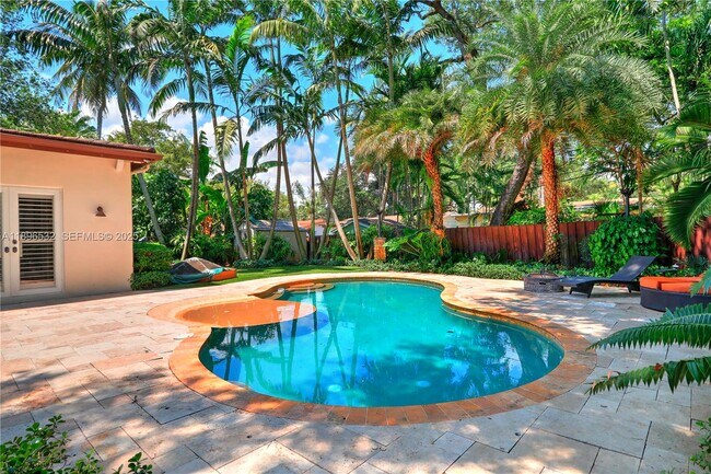 Building Photo - 6461 SW 74th St