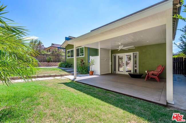 Building Photo - 4076 Tropico Way