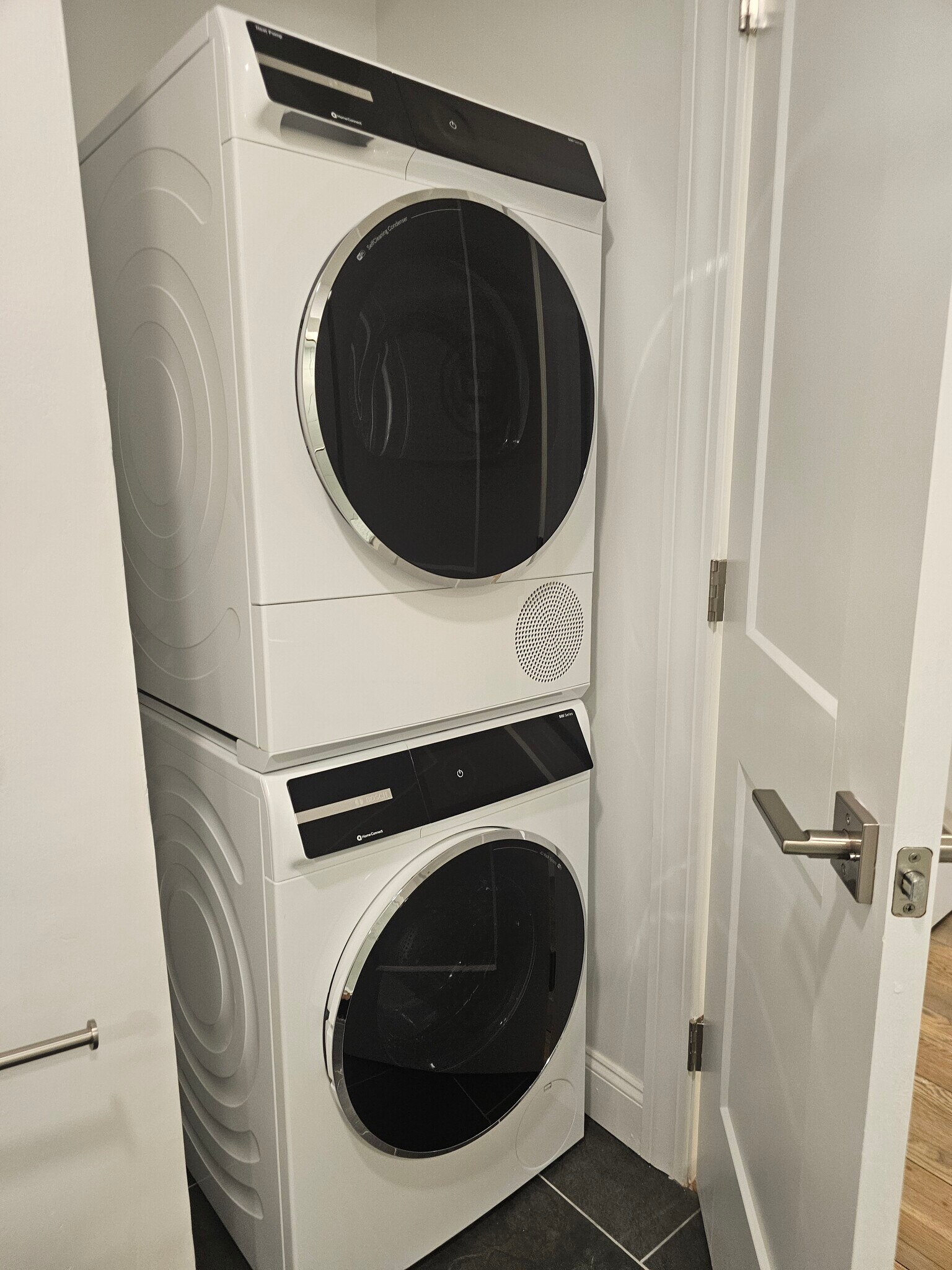 Building Photo - 501 Beacon St