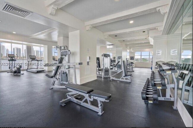 Building Photo - 18061 Biscayne Blvd