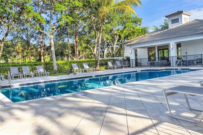 Building Photo - 7314 Estero Dr