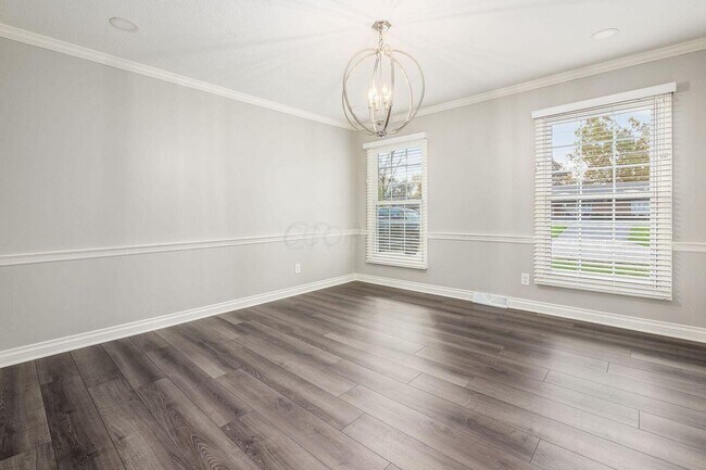 Building Photo - 1350 Marlyn Dr