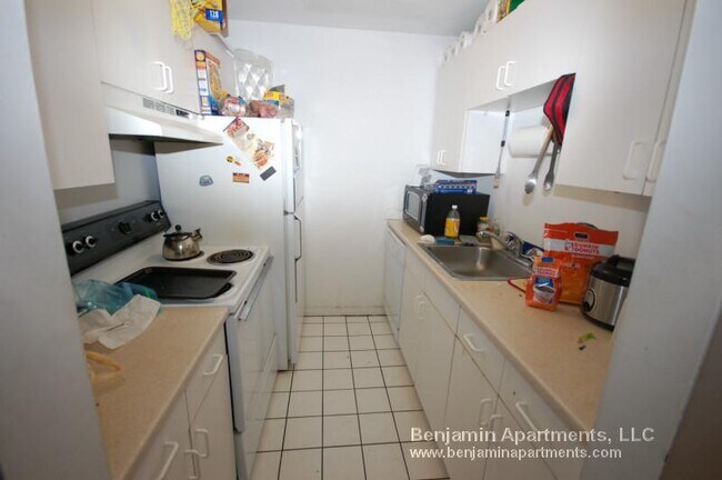 Building Photo - 776 Columbus Ave