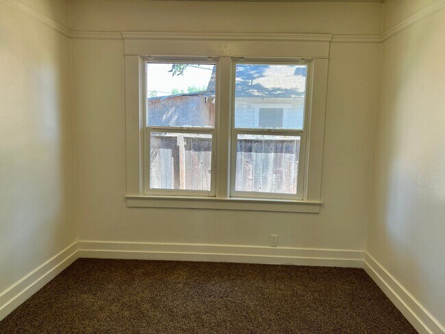Building Photo - Charming 3 Bed / 2 Bath Home in the Tower District