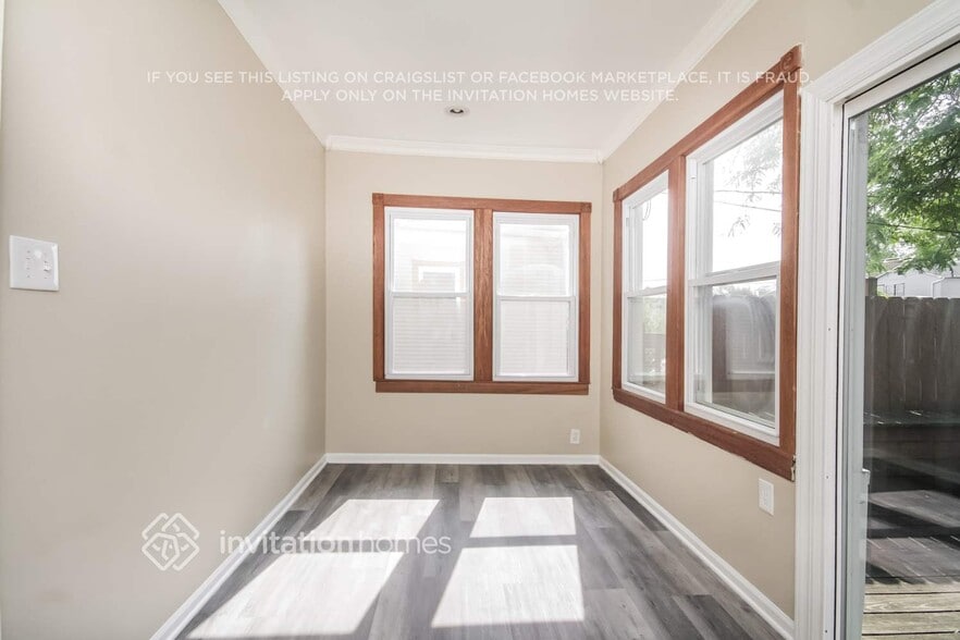 Building Photo - 5647 W Berenice Ave