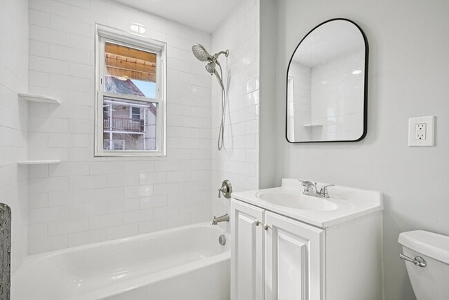 Building Photo - 20 Wilcock St