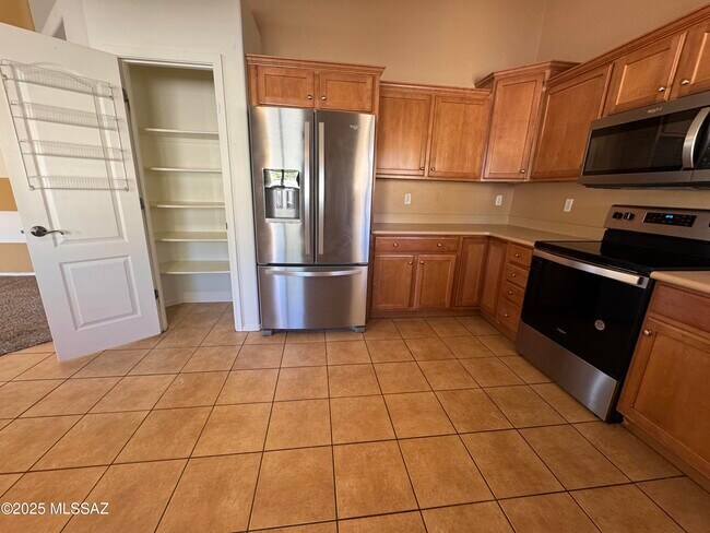 Building Photo - 6590 E Cooperstown Dr
