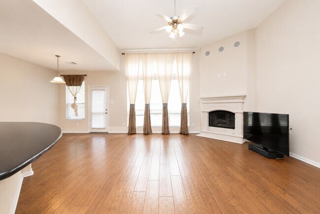 Building Photo - 24427 Ranchwood Springs Ln